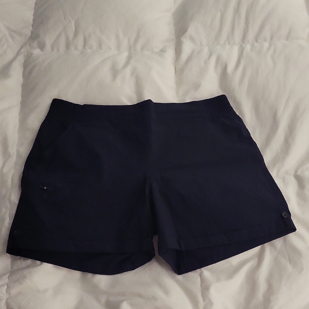 Eddie Bauer size medium black shorts